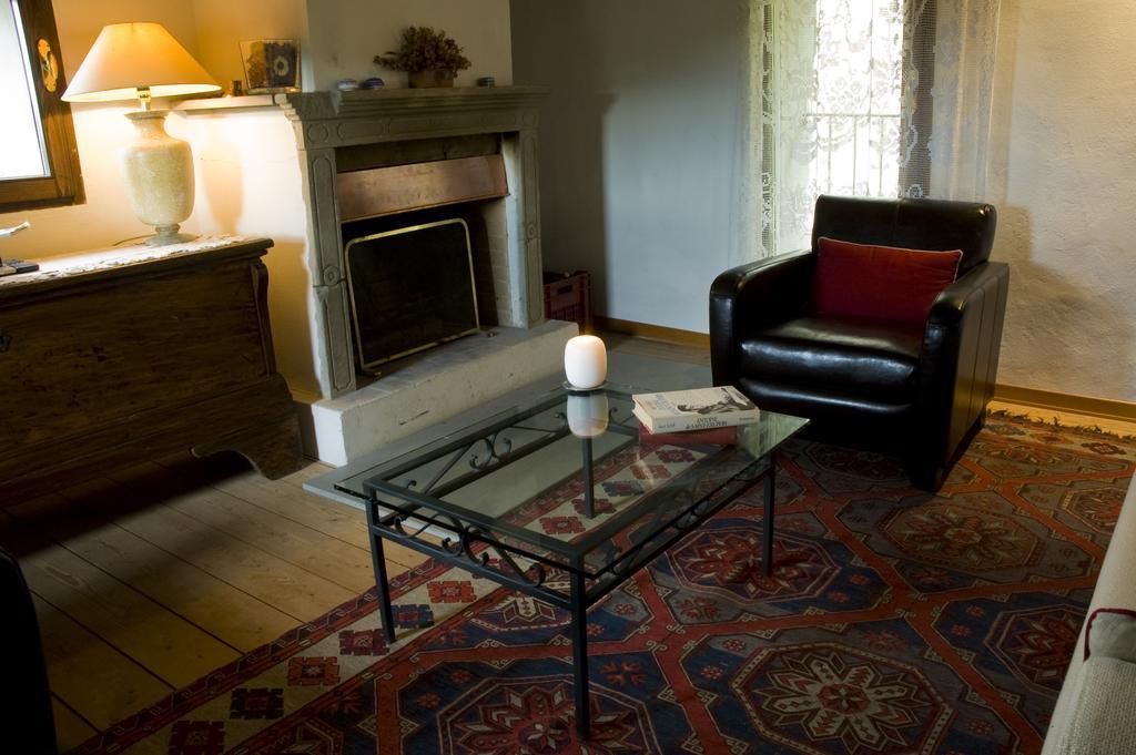 ゾッカ Borgo Fontaniniヴィラ 部屋 写真