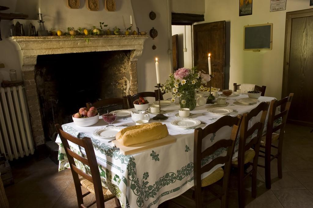 ゾッカ Borgo Fontaniniヴィラ エクステリア 写真